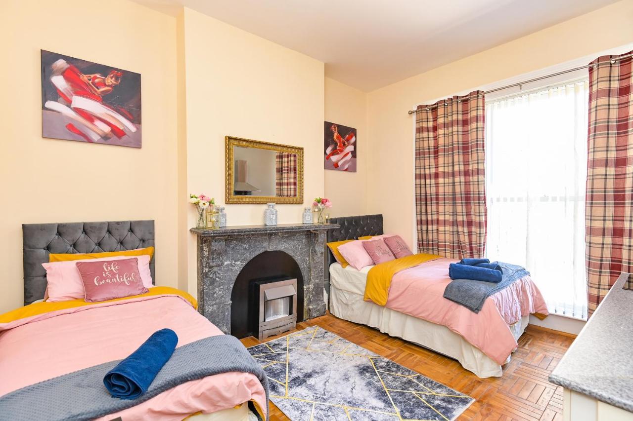 The Elm Wood Apartments Huddersfield Habitación foto